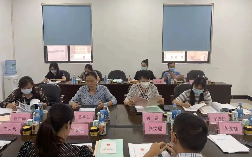南寧市民族宗教事務(wù)委員會黨組書記、主任吳秀紅到皇氏乳業(yè)調(diào)研民族團(tuán)結(jié)創(chuàng)建工作